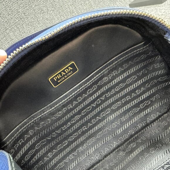 Prada Leather Shoulder Bag 850-092225 - Picture 11 of 16